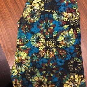 OS Lularoe brand leggings